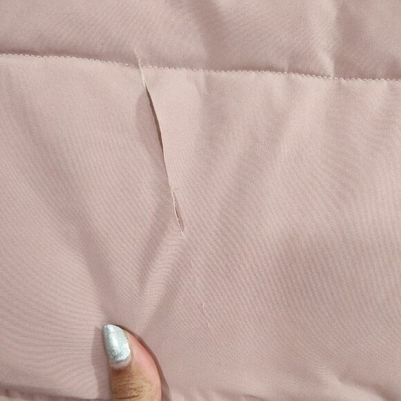 Sanctuary Reversible Down Vest Jacket Women Size L Black Pink Sleeveless FLAWS - Picture 12 of 12